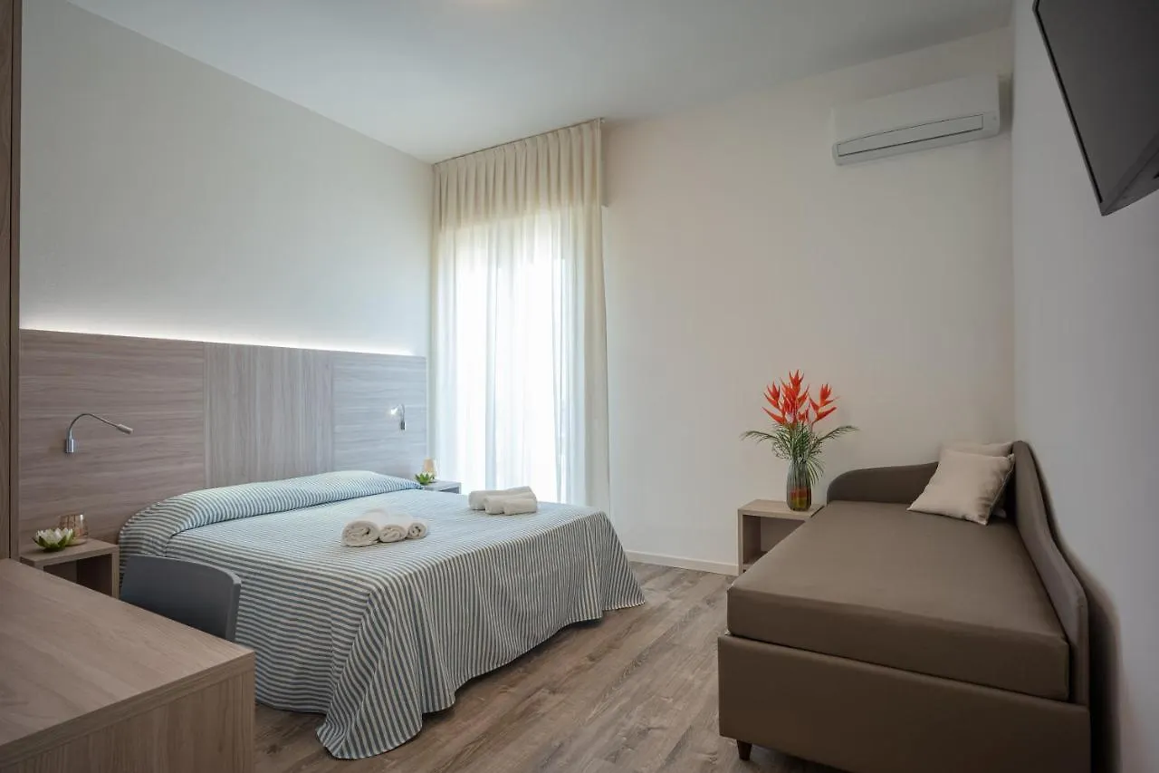 Hotel San Francisco Лидо-ди-Савио