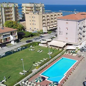 Hotel Lima, Lido Di Savio